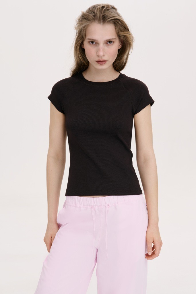 ФУТБОЛКА ПРИЛЕГЛОГО КРОЮ 1256 зображення